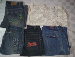 「FUBU AND OTHER MIX BRANDS SHORTS (MD 1250)」