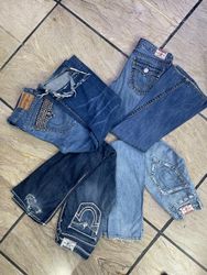Jeans et pantalons de marques mixtes
