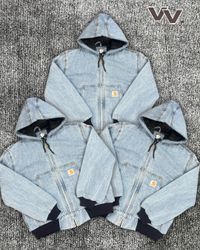 Giacche con cappuccio in denim rivisitato Carhartt..