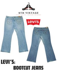 「Levi's Bootcut Jeans」