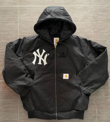 Veste à capuche noire Carhartt de style rework