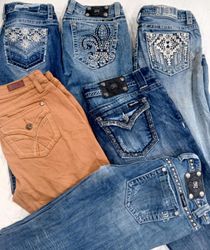 CR5733 Vintage Miss Me Flare Jeans