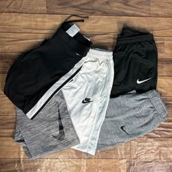 Nike Nylon Track Pant (FNC:1255)