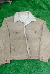Levi’s Classic Jacket – Vintage Trucker Style