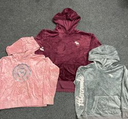 SD 324 -- Abercrombie and Fitch - Hollister Kids H..