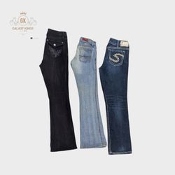 Jean évasé brodé Y2K