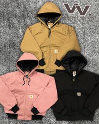Veste à capuche colorée relookée de style Carhartt..