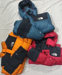 La chaqueta de plumas The North Face