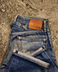 Levi’s Salvadge Authentic Jeans