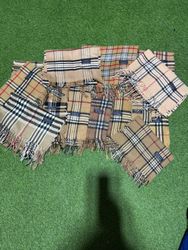 Beige Burberry Scarves (ks53)