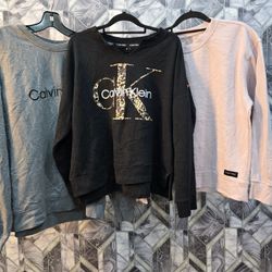 AV-0563 カルバン・クライン スウェットシャツとフーディ