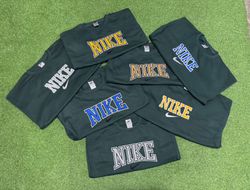 リワークスタイル ナイキ グリーン スウェットシャツ。