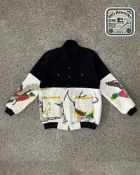 Veste en jean upcyclé et au crochet