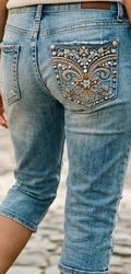 Vintage Y2K Capri Embellished Pockets