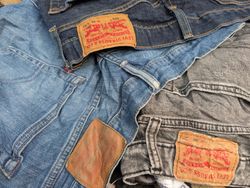 Levis jeans for Mens (codes)531,513,502,512,etc