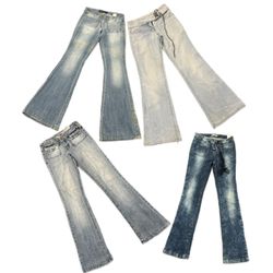 Jeans a Zampa d'Efebo Unici Y2k (Pacchetto Premium..