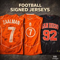 Maillot de football signé – Pièce vintage authenti..