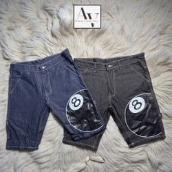 Shorts en denim noir et bleu style 8ball retravail..