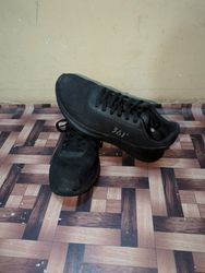 MIX BRANDED SNEAKERS