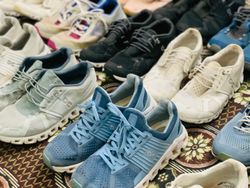 On cloud Shoes 15 pairs