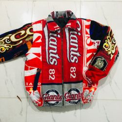 Vestes en écharpes de football recyclées