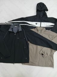 ZV1476 Nike Light Zipper Jackets
