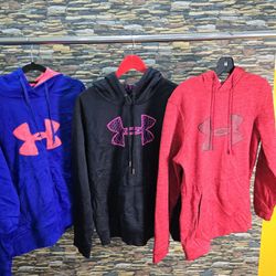 AV-0649 Under Armour Hoodies