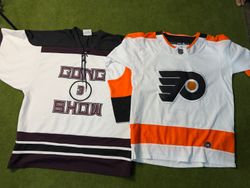Eishockey-Trikots