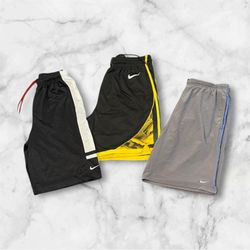 Vintage Nike Shorts - (15/01)