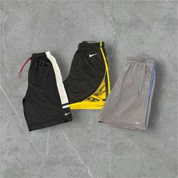 Retro Nike Shorts - (15/01)