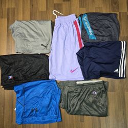 AVG-0142 Mix Branded Shorts