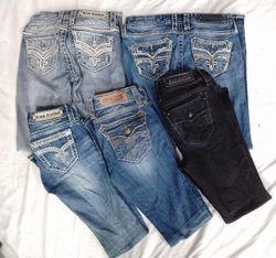 CR5932 Rock Revival Flare / Straight Jeans