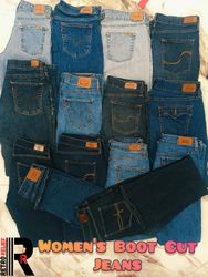 Women's Levis Boot Cut jeans
