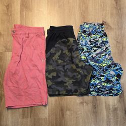 AV-0737 Under Armour Shorts