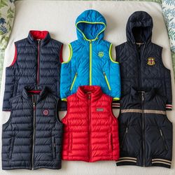 Kids Puffer Gilets Sleeveless – Mixed Colors & Sty..