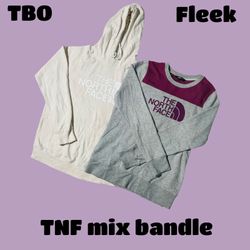 Le hoodie et le sweat-shirt The North Face