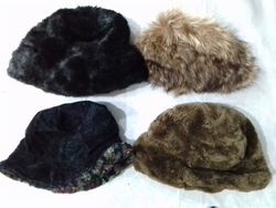 CR5982 Chapeaux d'hiver vintage