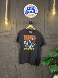 Musik und bedruckte T-Shirts gemischt🤘| OSV-77