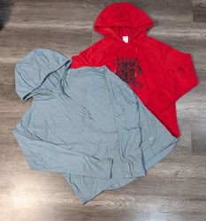 3275 - Sportlicher Hoodie & T-Shirts