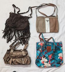 DESIGNER BAGS Mix VIBE (BRANDS INCULOADED) Guess, ..