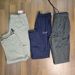 AV-0773 Nike Track Pants