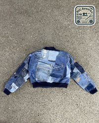 Veste courte bomber en denim patchwork recyclé