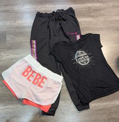 3374 - Bebe Kleid, Hemden, Hose, Shorts, T-Shirts,..