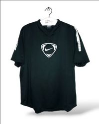 Authentische Nike T-Shirts