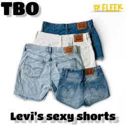 Levi’s sexy shorts