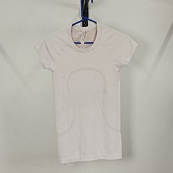 LULULEMON T-SHIRTS & TANKTOPS - BUNDLE 22