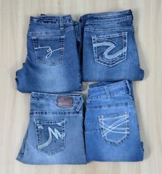 JA 0555 Women’s Embellished Flared Jeans