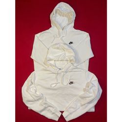 Nike hoodies or zippers