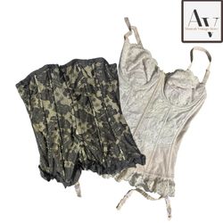 Bellissimi corsetti con lacci