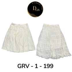 Casual White Cotton Skirt – Soft Fabric for Everyd..